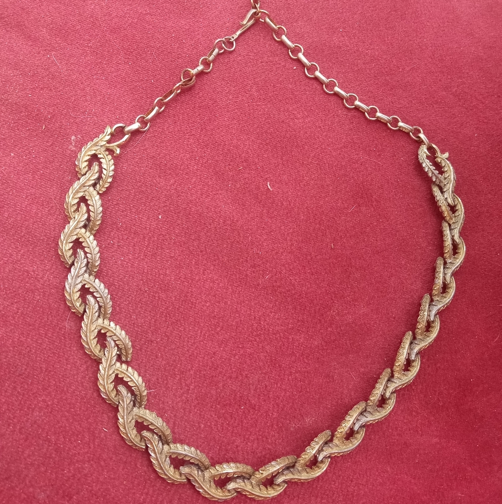 Coro antique costume jewelry necklace